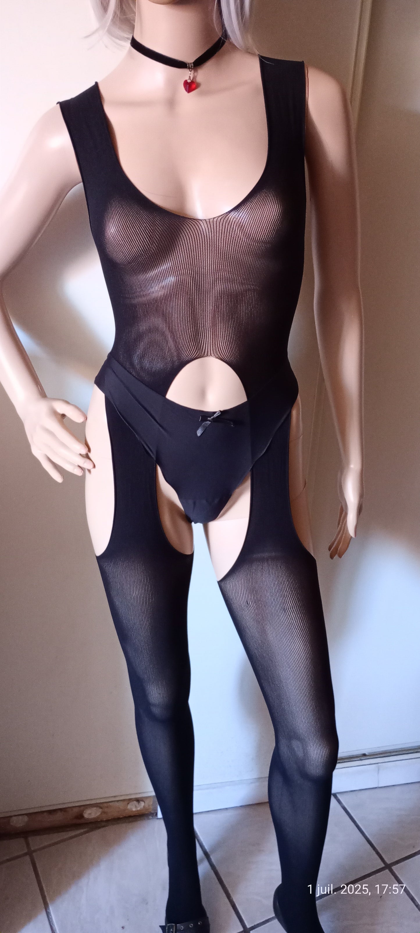 Combi-collant ou Bodystocking Opaque Rouge ou Noir Taille Unique